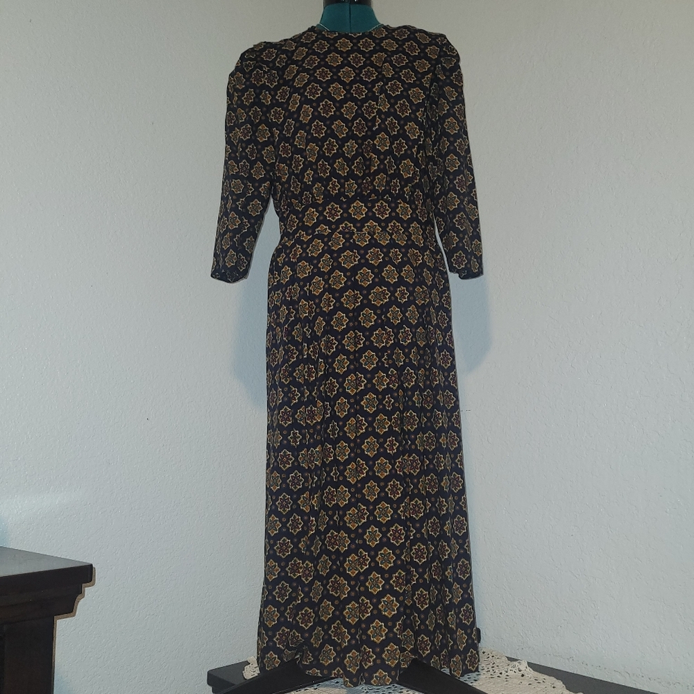 3/$20 Vintage SPECIAL EFFECTS Elegant Black and Gold Patterned Midi Dress 16M